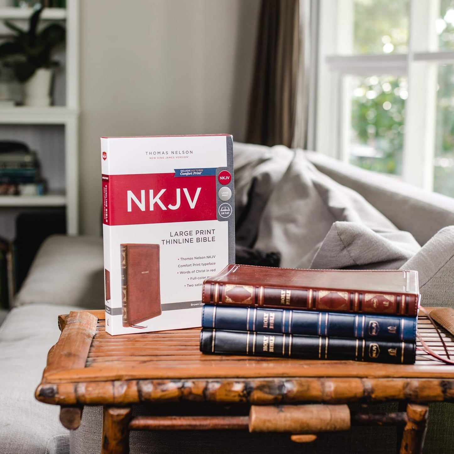 NKJV Thinline Bible, Large Print, Red Letter Edition, Comfort Print (Blue)