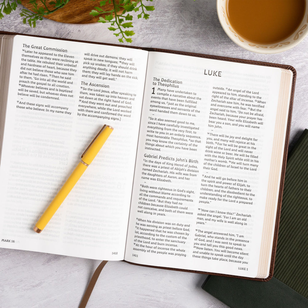 CSB Grace Bible – Dyslexia-Friendly Brown LeatherTouch