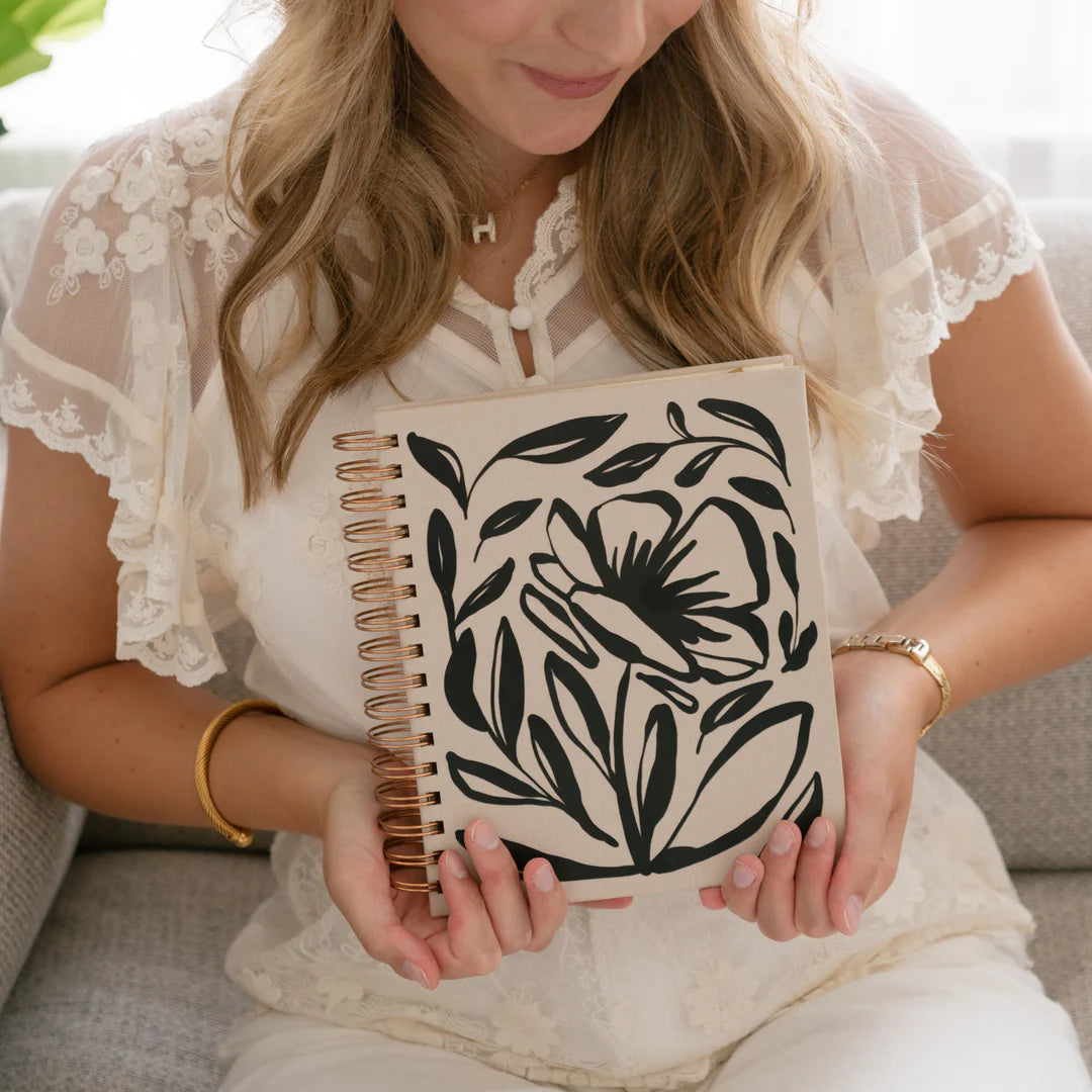 Hosanna Revival 12-Month Undated Planner – Magnolia Springs Design (Spiral)