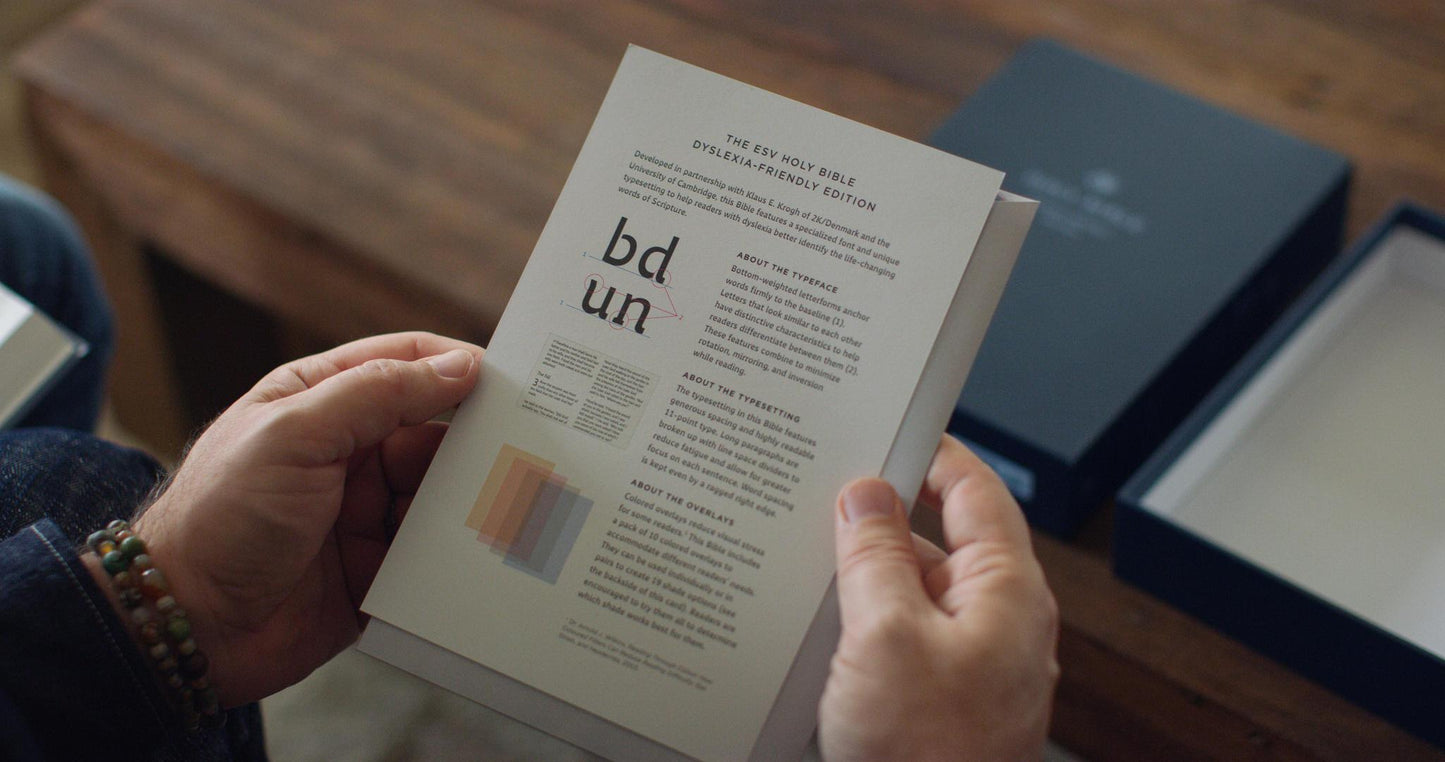 ESV Holy Bible: Dyslexia-Friendly  Edition (Hardcover)