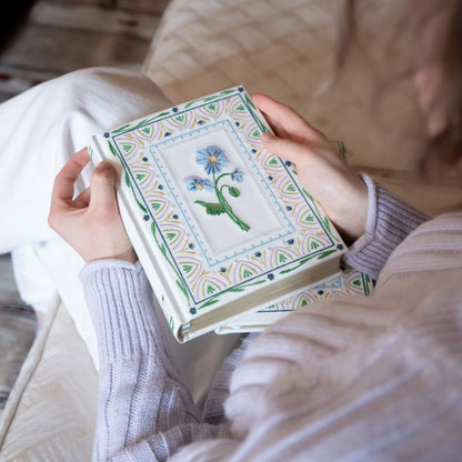 Hosanna Revival Nlt Notetaking Bible: Lisbon Theme